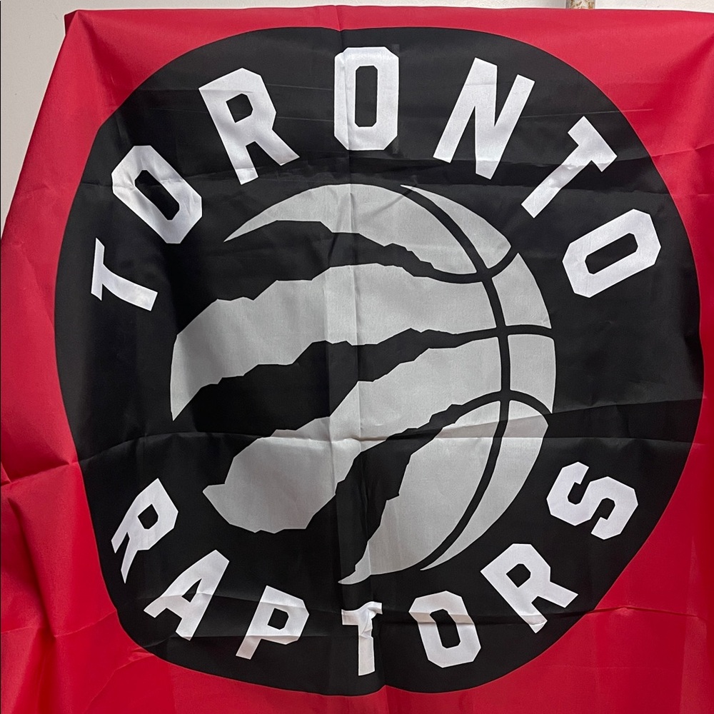 Toronto Raptors Flag 🇨🇦 - Picture 7 of 12